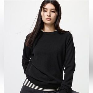 Uniqlo Black Cashmere Sweater